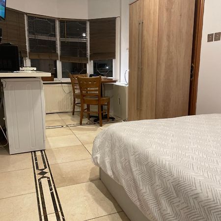 North London Studio Apartment Esterno foto